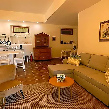 Hotel Scappo In Umbria, Casale Fasulo